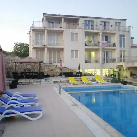 каравана под наем с невероятна морска панорама Campsite Balchik
