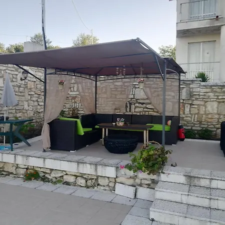 каравана под наем с невероятна морска панорама Campsite