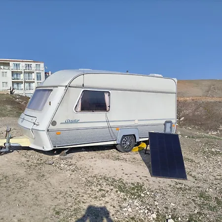 Campsite каравана под наем с невероятна морска панорама *
